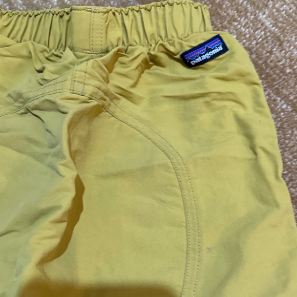 Patagonia Kids Yellow Casual Bottoms - Picture 5 of 5